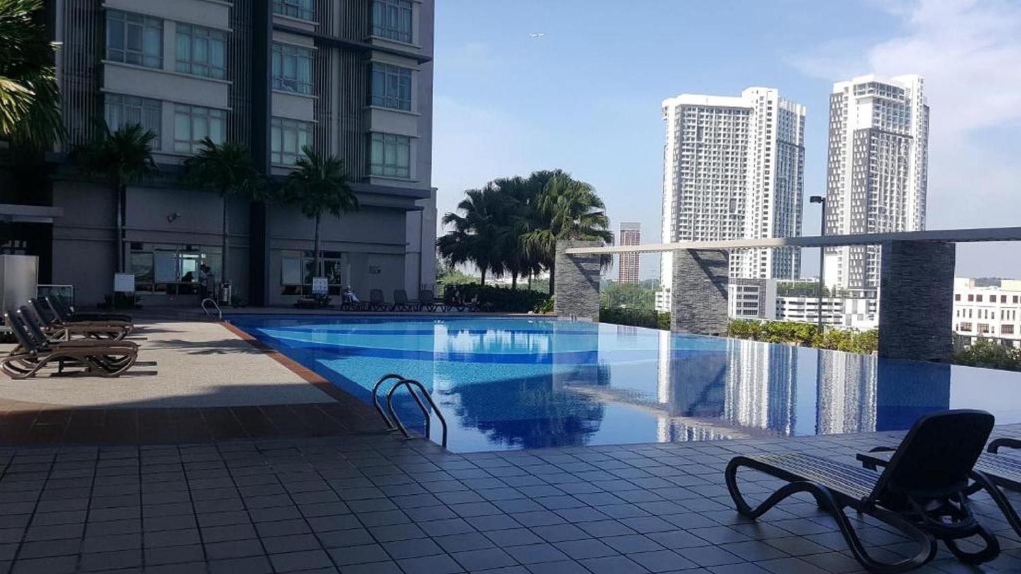 Shaftesbury Residences Cyberjaya Studio Suites Free Parking מראה חיצוני תמונה